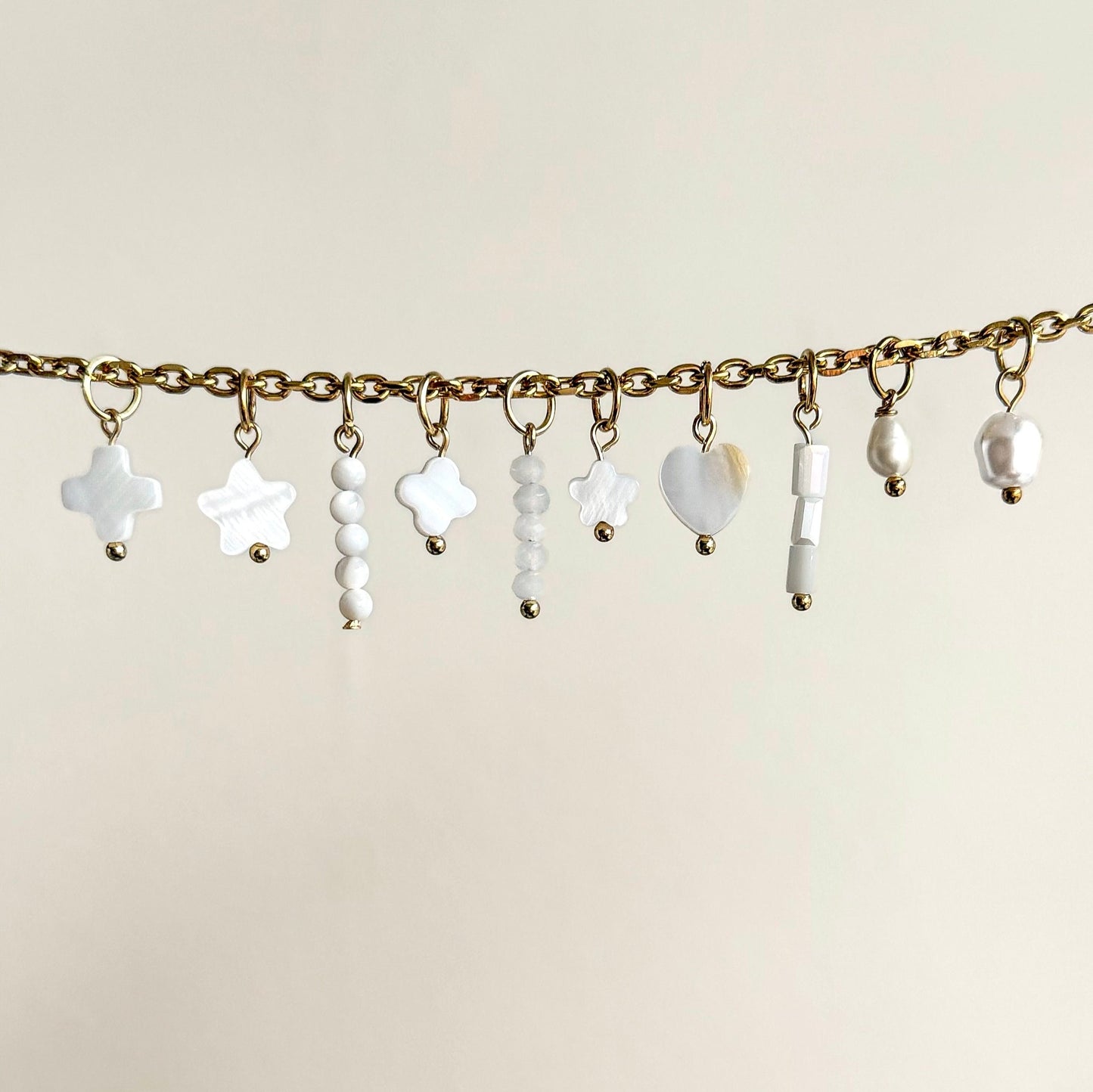 Mini Clover Pearl Charm - Gold