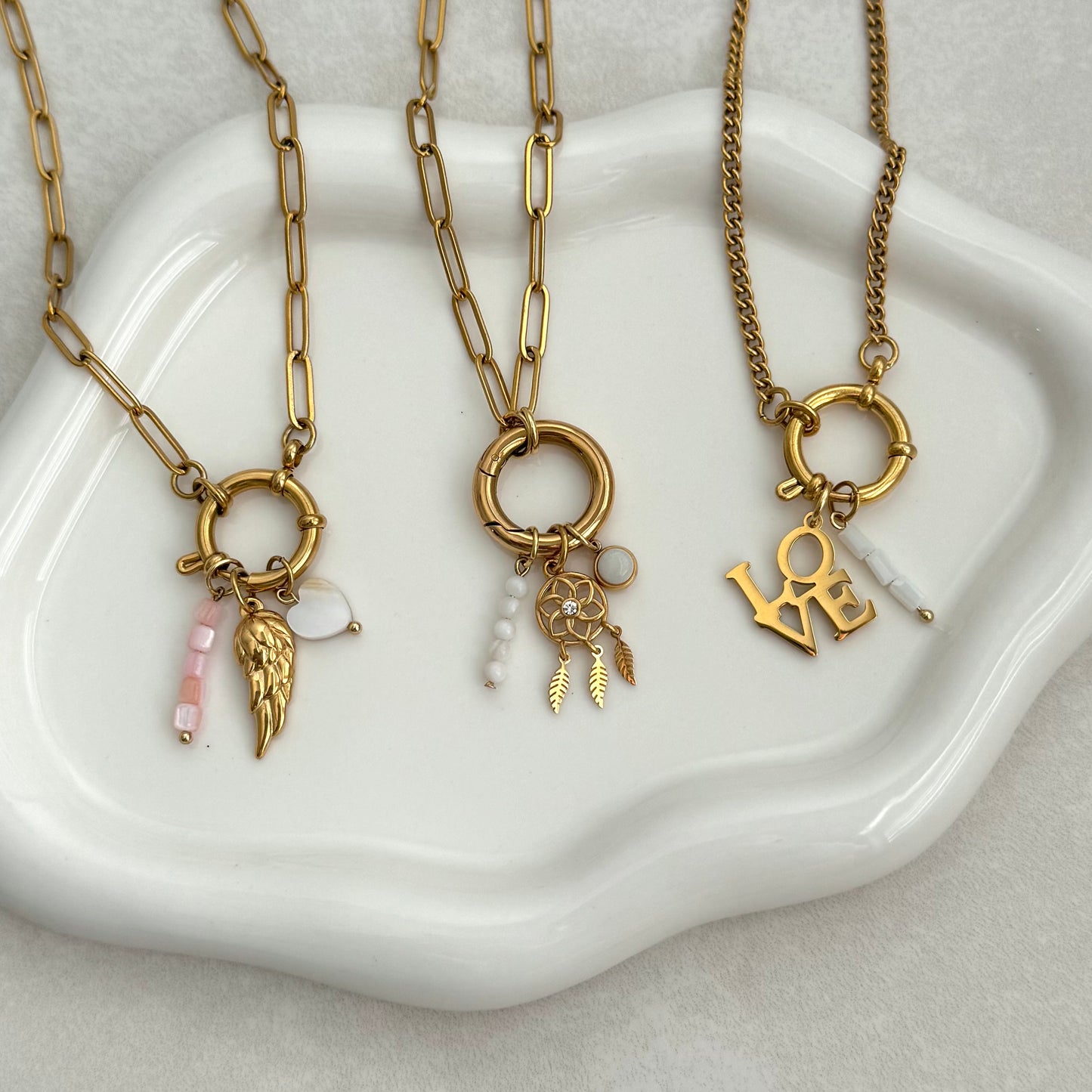 Gold Paperclip Round Charm Necklace