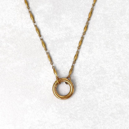 Gold Oval Link Round Charm Necklace