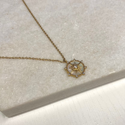 Shell Zircon Necklace