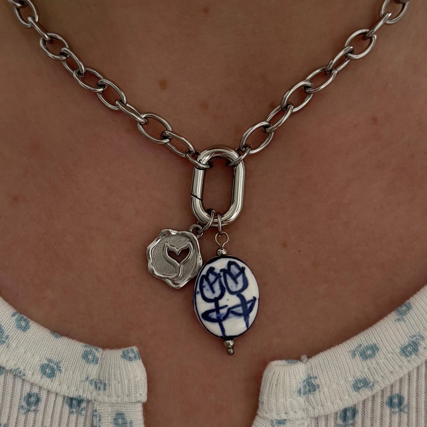 Silver Chunky Rolo Oval Charm Necklace