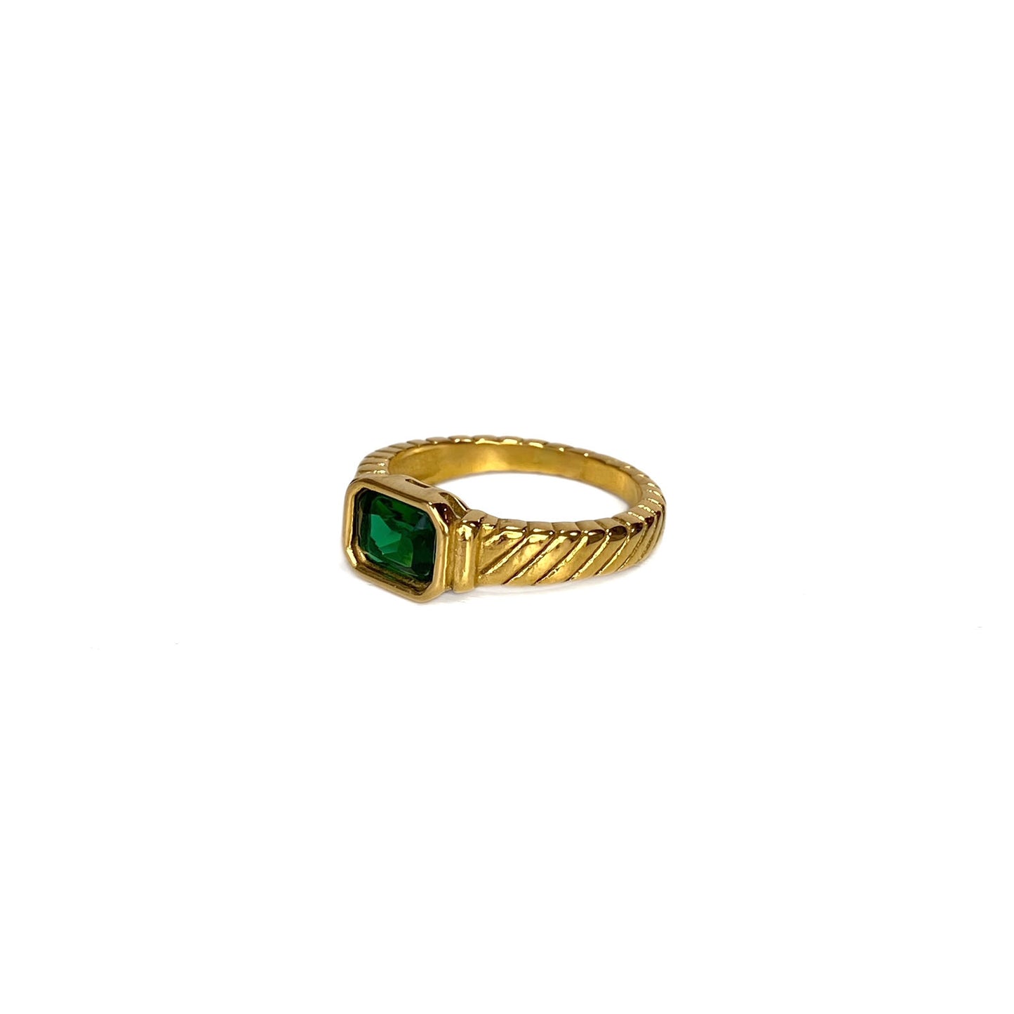 Lucia Ring Green