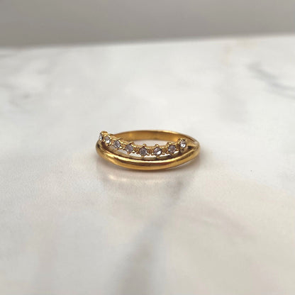 Evie Wave Ring